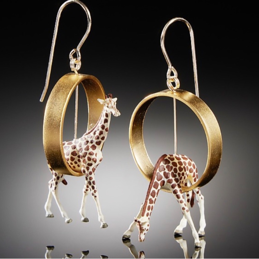 NWOT - Giraffe in gold hoop earrings from artful home